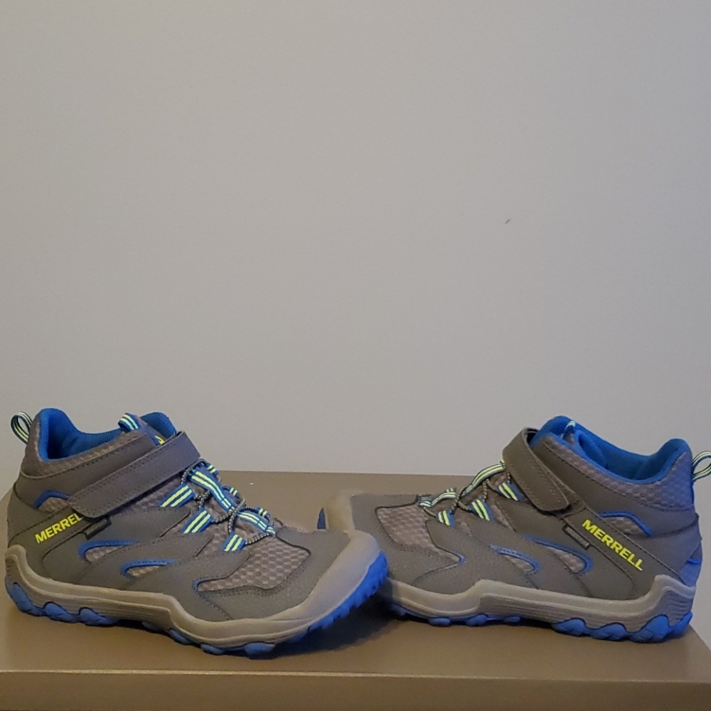 Merrell Boys waterproof shoe